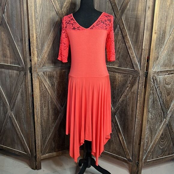 Plus size Dresses  - Picture 4 of 7